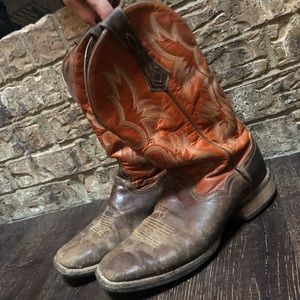 Men’s Ariat 9 1/2 D Cowboy Boots
